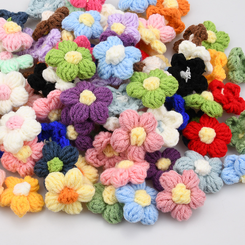 手作りのクロシェ五弁花アップリケ、ニットデイジー花柄パッチ、 - Craft Embellishments のレビューと価格