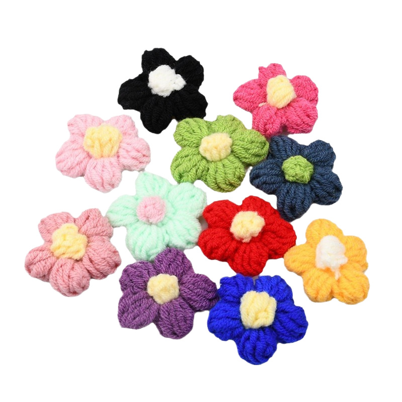 手作りのクロシェ五弁花アップリケ、ニットデイジー花柄パッチ、 - Craft Embellishments のレビューと価格