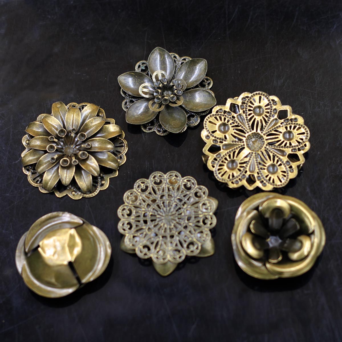 6 個の装飾組み合わせ花柄フィリグリーラップ合金クラフトジュ - Craft Embellishments のレビューと価格